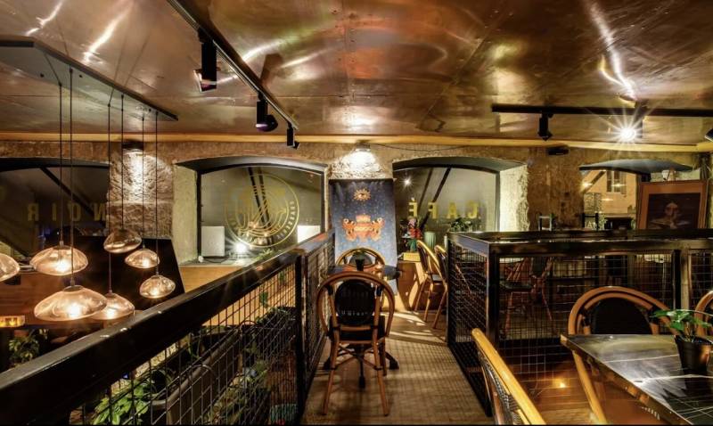 Privatisez le Café Noir à Nice pour vos Évènements Groupes : l'Adresse Incontournable pour des Moments de Partage Authentiques et Sur-Mesure